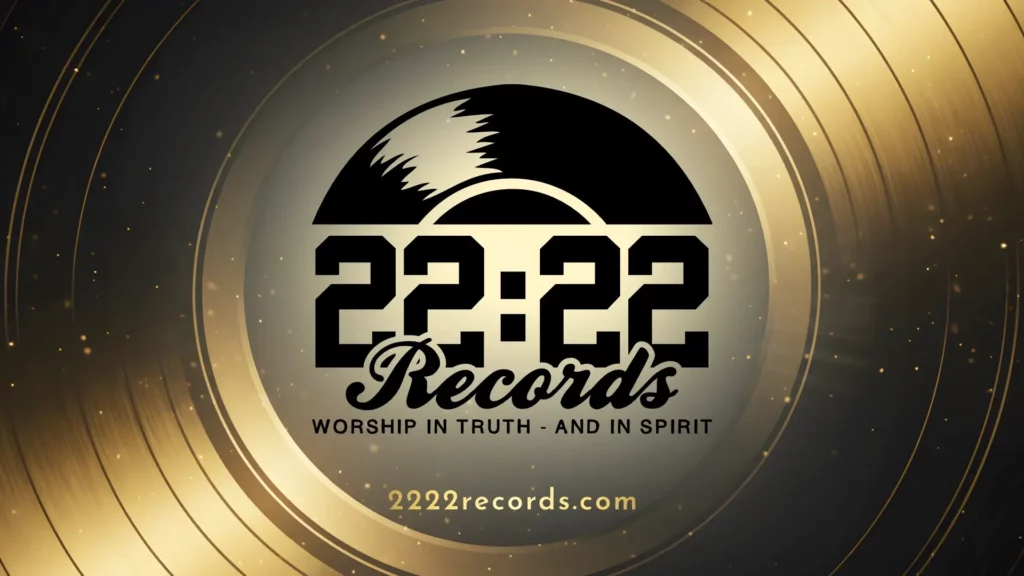 22:22 Records Logo auf goldener Schallplatte mit Slogan “Worship in Truth – and in Spirit”